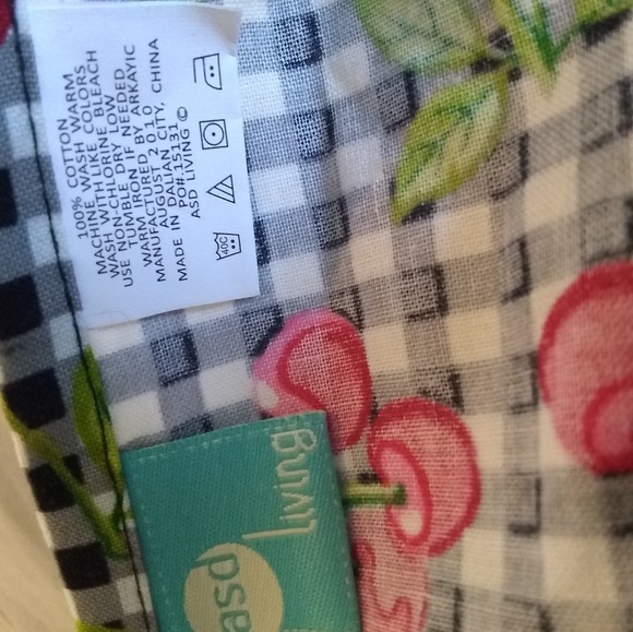 🍒Gourmet's ads Living Hostess Aprons 🍰 Like New - Picture 3 of 5